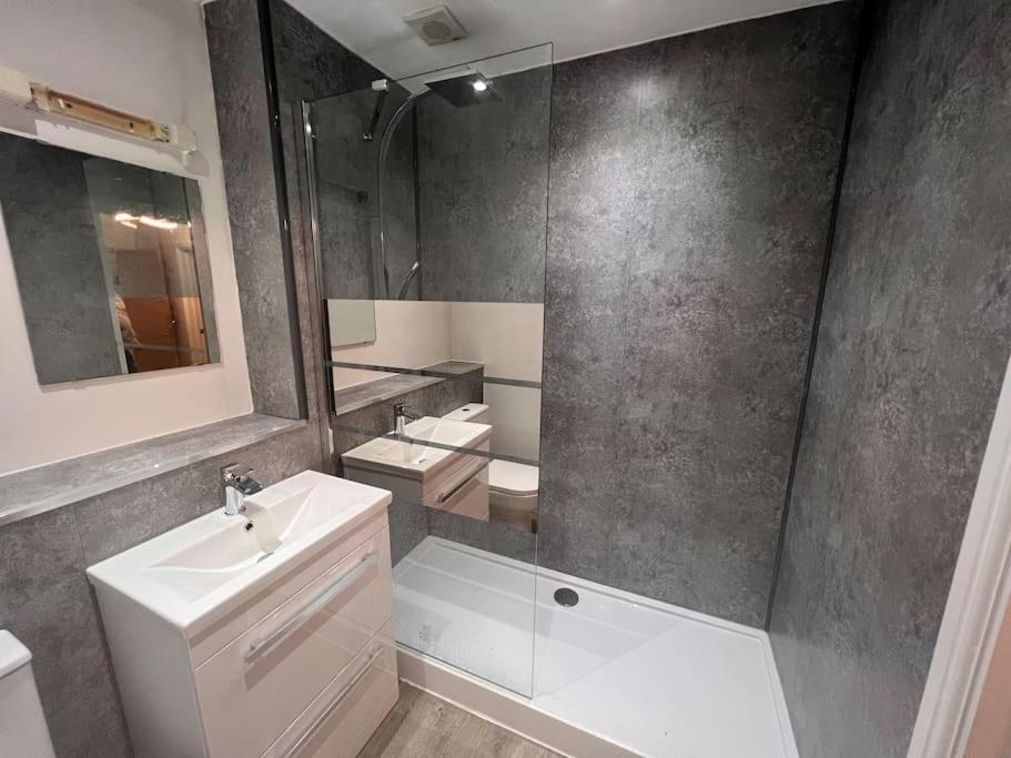 Ferienwohnung Lincoln View Sleeps 4 Balcony Self Check-In Exterior foto