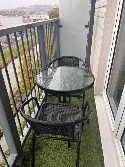 Ferienwohnung Lincoln View Sleeps 4 Balcony Self Check-In Exterior foto
