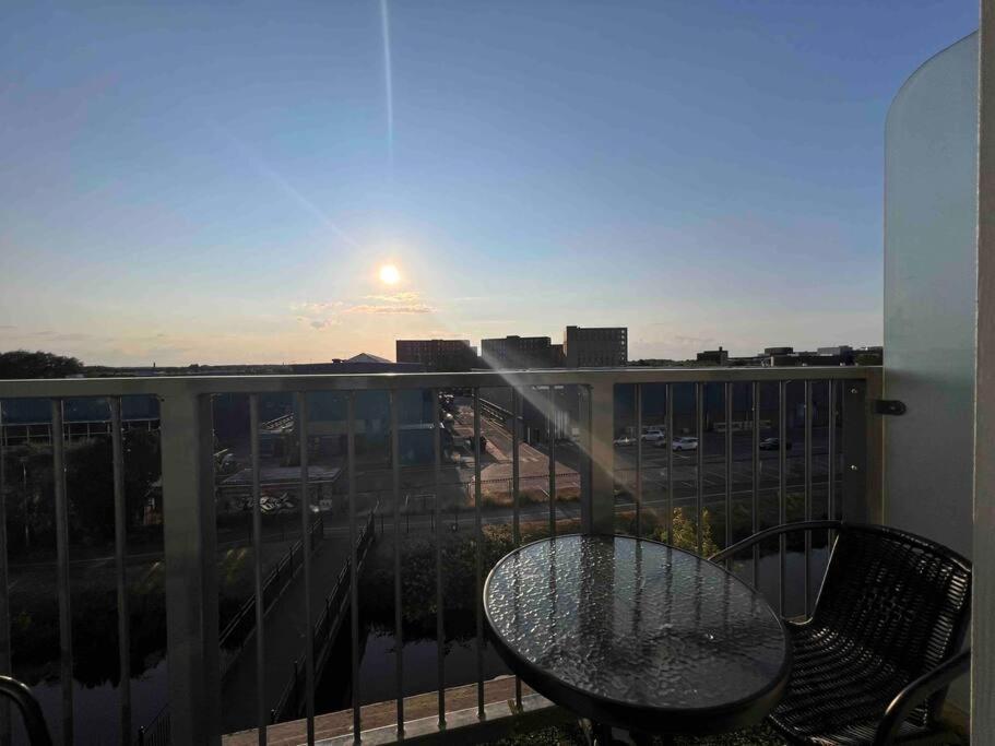 Ferienwohnung Lincoln View Sleeps 4 Balcony Self Check-In Exterior foto